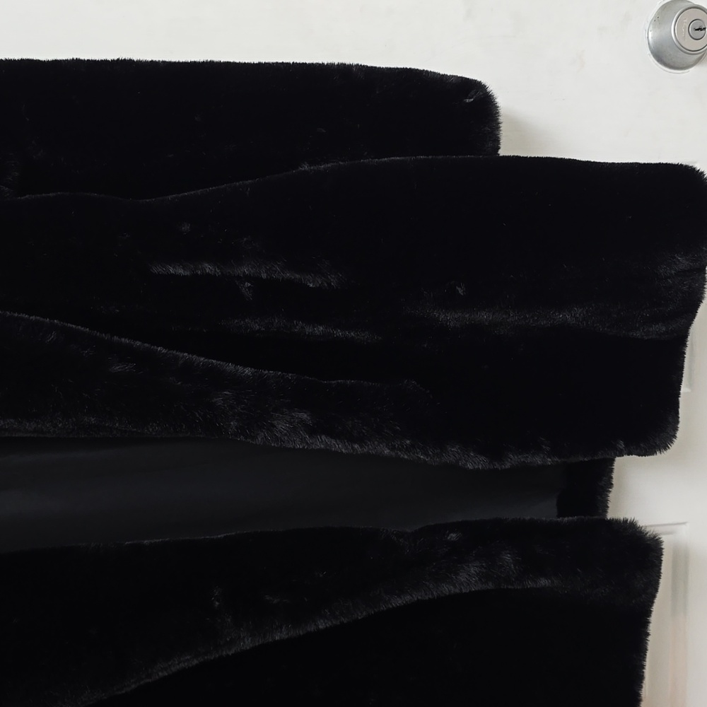 Zara Black Faux Fur Coat - Picture 7 of 16
